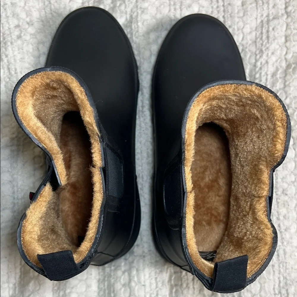 Chooka women’s Black Rain Boots size 6